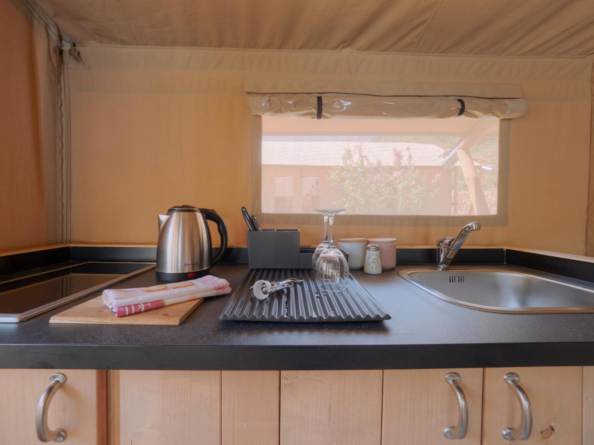 Sea Glamping Otel Kotor Dış mekan fotoğraf