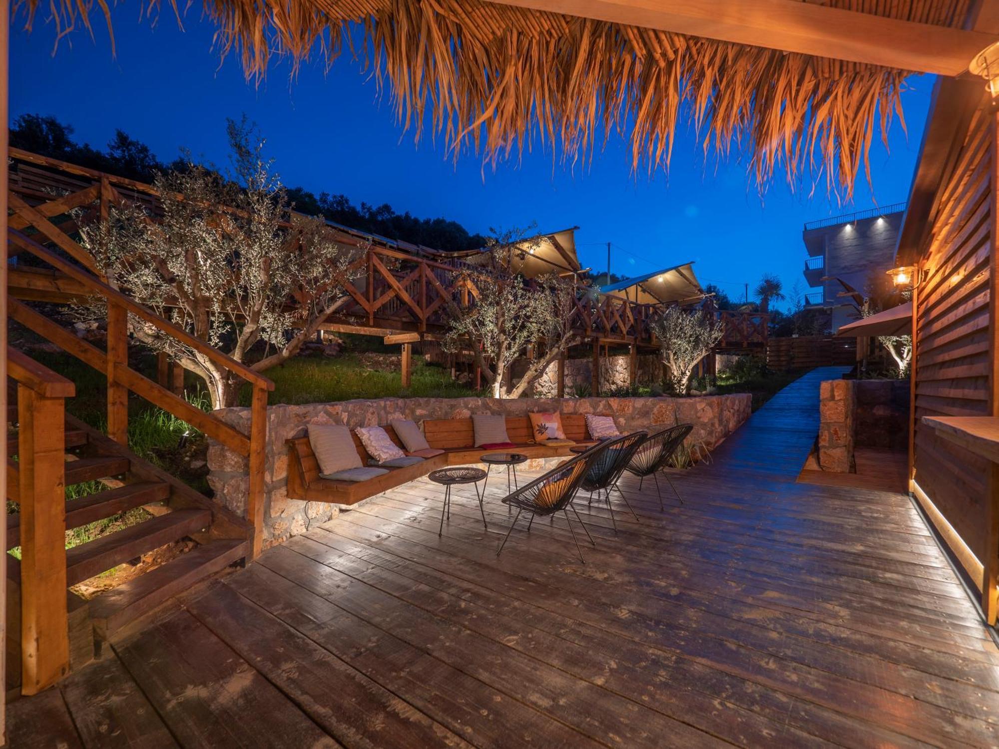 Sea Glamping Otel Kotor Dış mekan fotoğraf