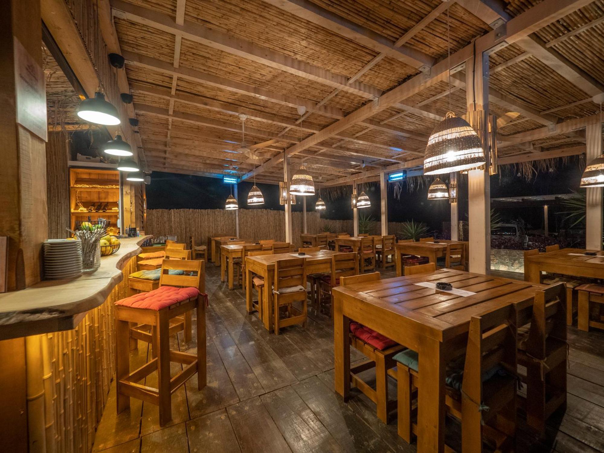 Sea Glamping Otel Kotor Dış mekan fotoğraf
