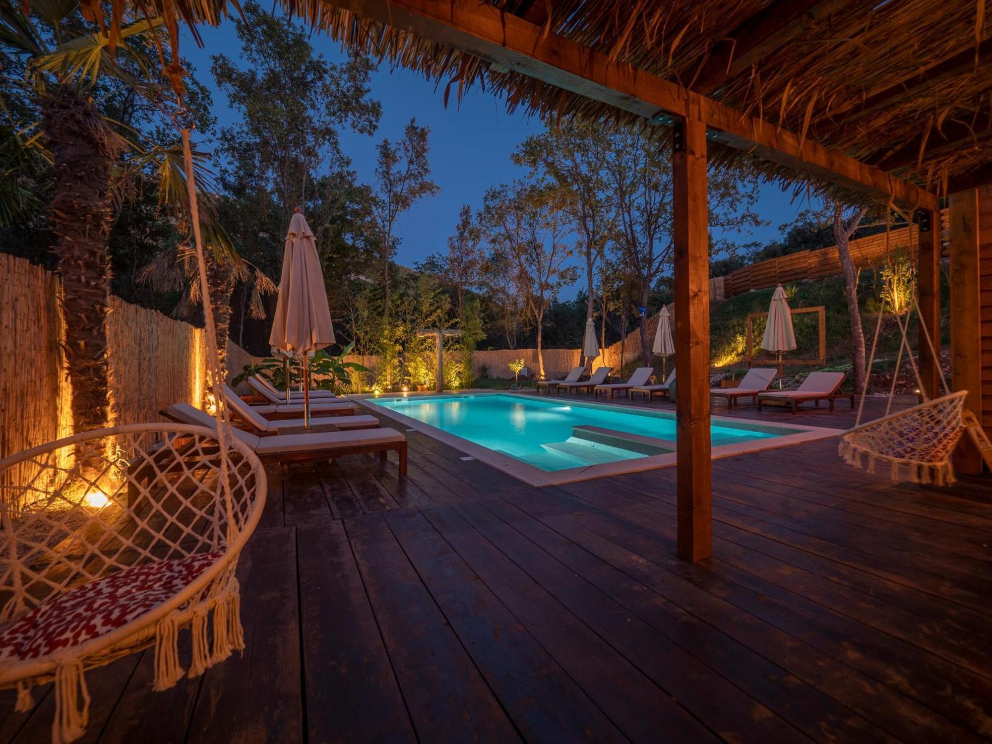 Sea Glamping Otel Kotor Dış mekan fotoğraf