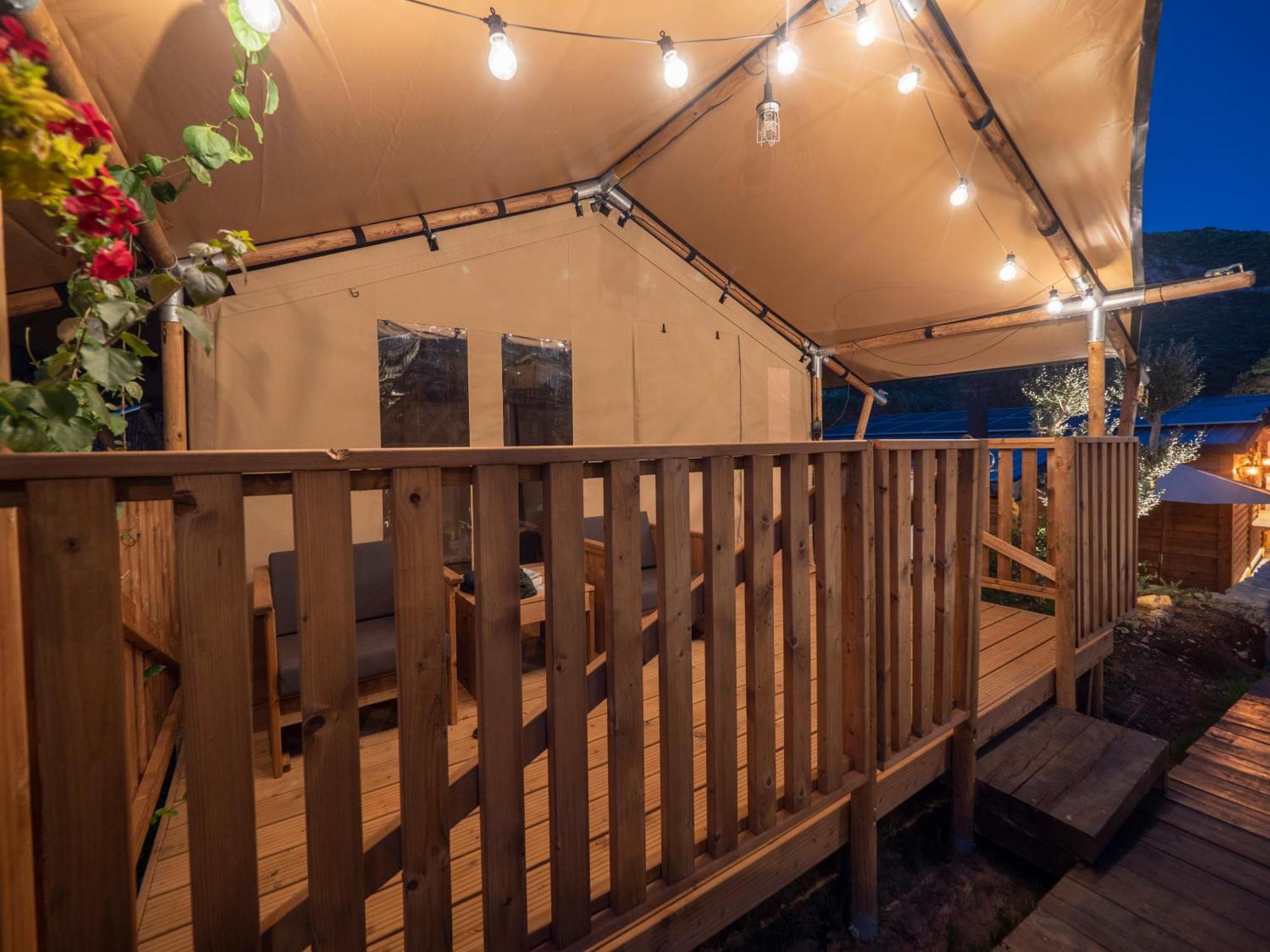 Sea Glamping Otel Kotor Dış mekan fotoğraf